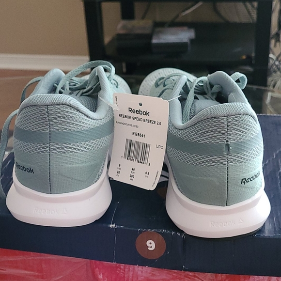 🚺 Ladies 👟 Sneakers size 9 - Picture 3 of 8